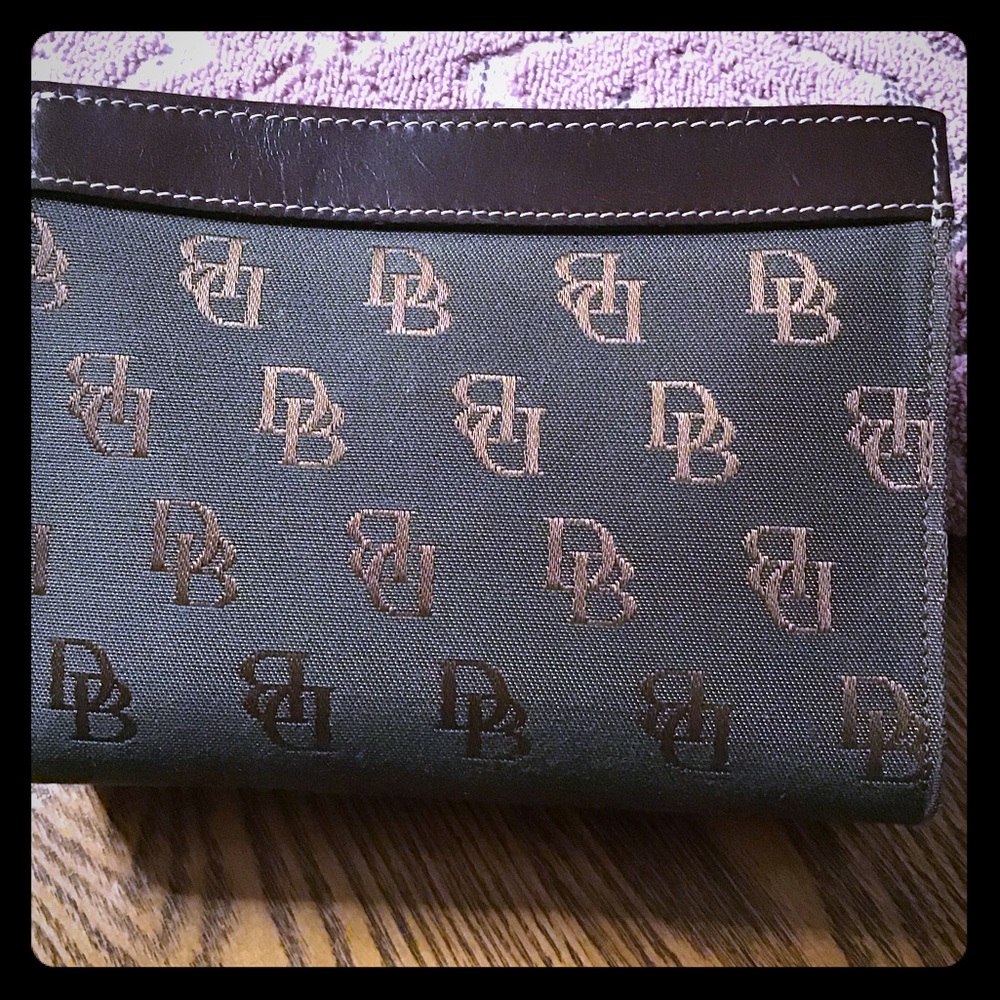 Dooney & Bourke Makeup Bag